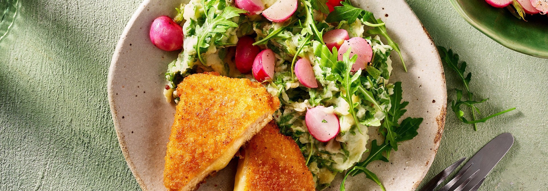 Voorjaars rucolastamppot met Kaasschnitzel