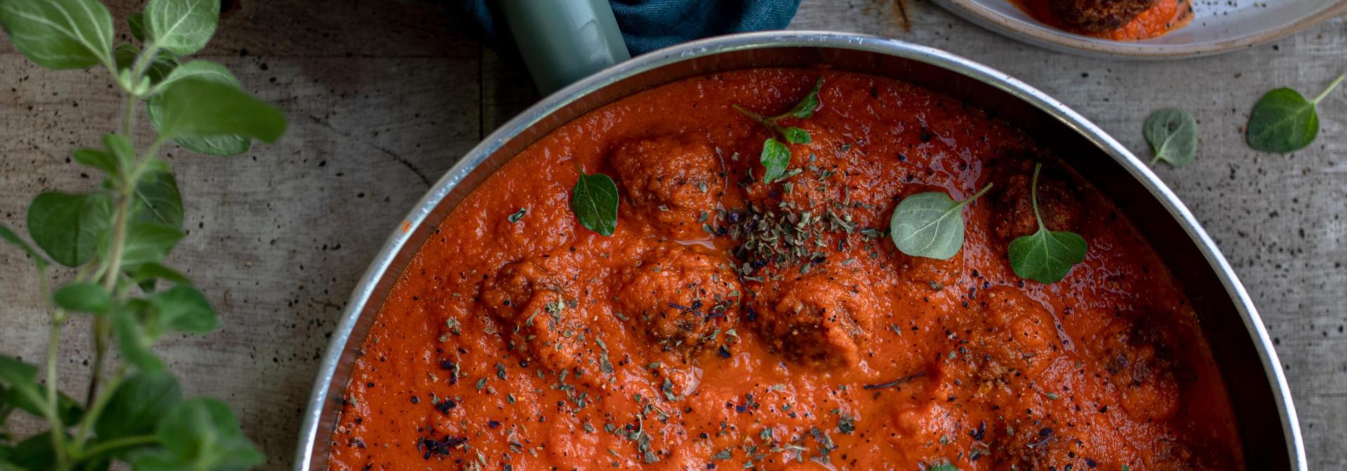 Balletjes in tomatensaus met puree