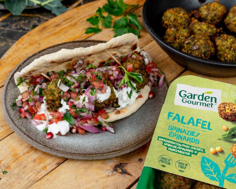 Falafel Naan Wrap