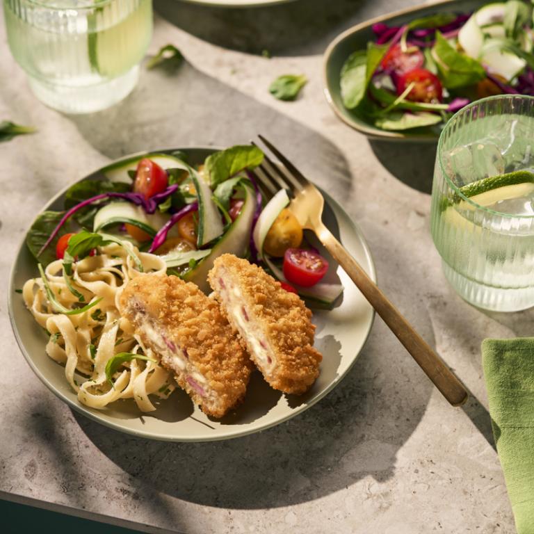 Cordon Twist & tagliatelles et salade printanière Cordon Twist & tagliatelles et salade printanière